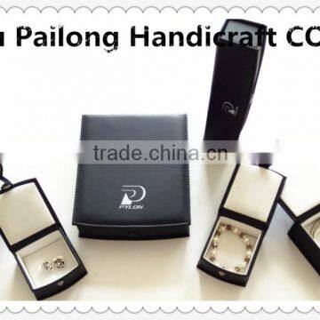 Exquisite Leather Jewelry Box With Metal Button photo-4