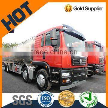 Top quality SINOTRUK 8*4 340hp 6.87L oil tanker truck for sale