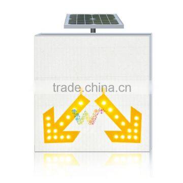 Solar Powered Road Safety Traffic LED Diverging Sign