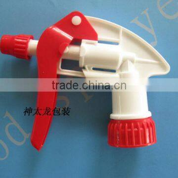 Black Plastic Trigger Sprayer 28/400 photo-2