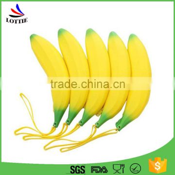 100% Food grade banana shaped waterproof silicone pencil bag coin bag eyeglasses bag