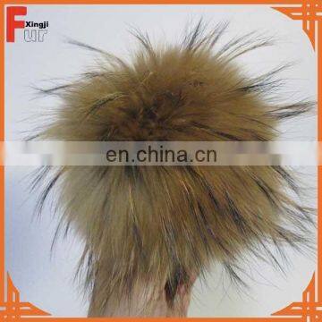 Top quality natural color raccoon fur hat pom poms