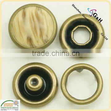 Wooden Effect Pearl Prong Grippers photo-1