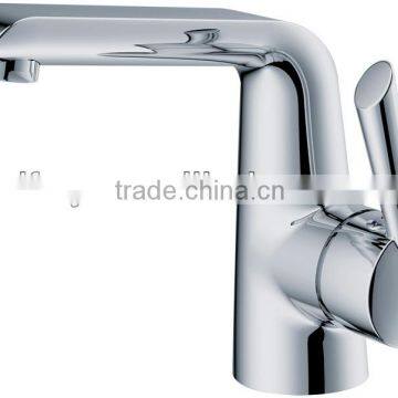 Single handle bathroom basin faucet