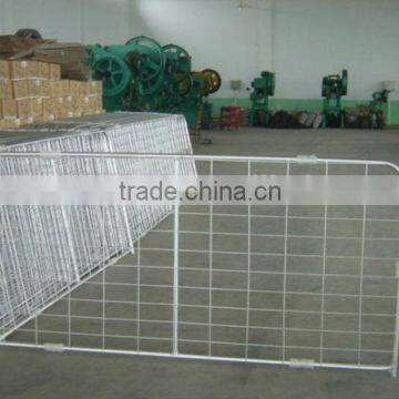 N brace farm iron gate