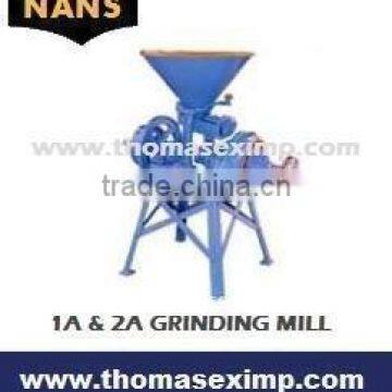 Corn grinding mill for flour
