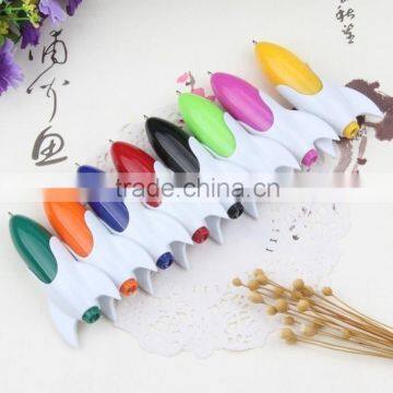 Hot Selling New Novelty Plastic Rocket Ballpoint Pen with Led light