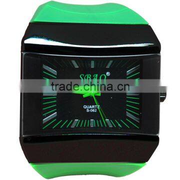 2015 Newest Silicon Band Big Square Case Top Quality OEM Man Luxury Watch