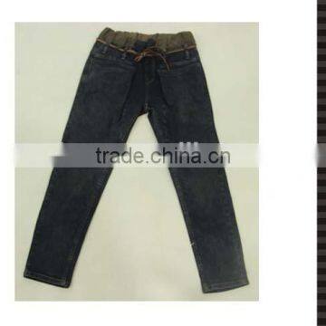 Jeans Pent With Special Extensible photo-2