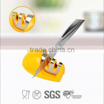 Kitchen knife sharpener suitable for ceramic and steel knife