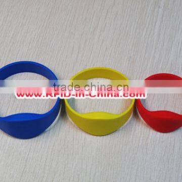 MF 1K/S50 RFID Printable Silicone/Rubber/Reusable Wristbands for Festival Events photo-3