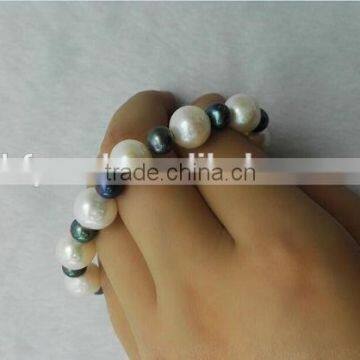 White and Black Freshwater Pearl Bracelet Wholesale photo-5
