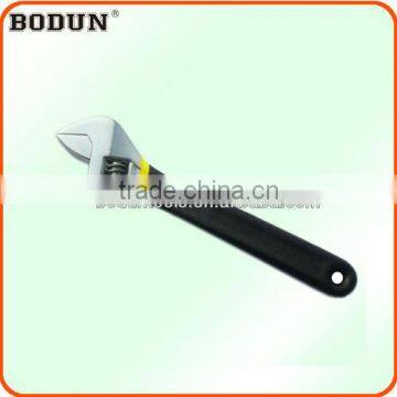 D2012 Two-color plastic handle adjustable wrench/spanner