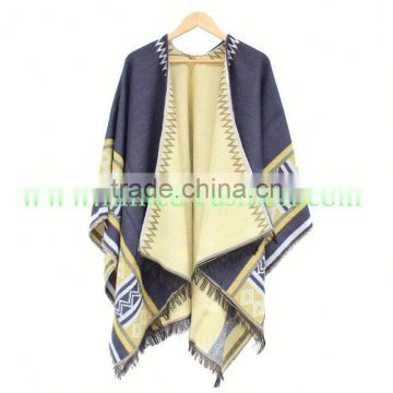 Woman Winter Coat Parker Cape Poncho Shawl Scarf Sweater Cardigan Women