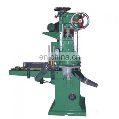 Hochgeschwindigkeits-Vakuumverschließmaschine für Metalldosen photo-5