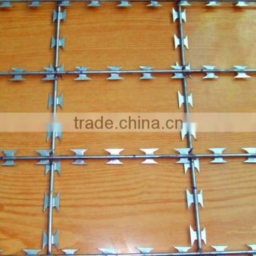 High rust resistant long service life welded razor wire fence