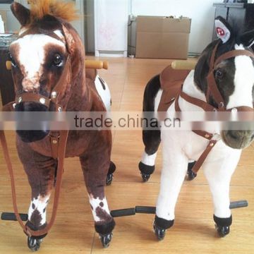 walking toy horse kid riding horse toy on wheels with ASTMF standards