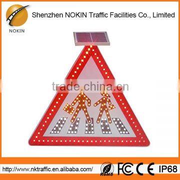 Aluminium / Galvanized sheet led flashing solar powered traffic sign