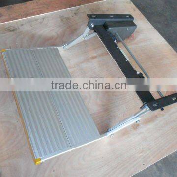 Easy Operate Manual Aluminium Folding Step for Van and Motorhome and Trailer