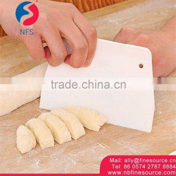 Good Quality Baking Tools Cake Cream Pastry Scraper Blade Dough Plastic Scraper