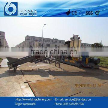 PE film granulating machine