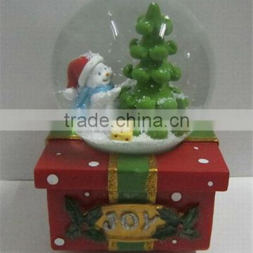 Resin glass unique christmas snow globes