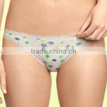 women's seamless lace-trim skinny bikini panty