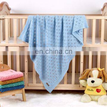 Leaf hollow windproof baby stroller lunch break knitted blanket