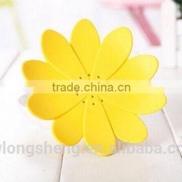 nice design plastic soap dish in flower shape