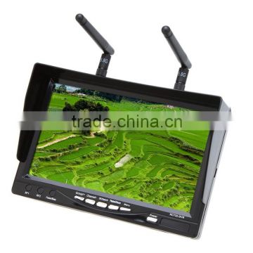 All-in-one 7inch HD LCD FPV Monitor Built-in Battery and 32CH 5.8G Wireless Diversity Receiver