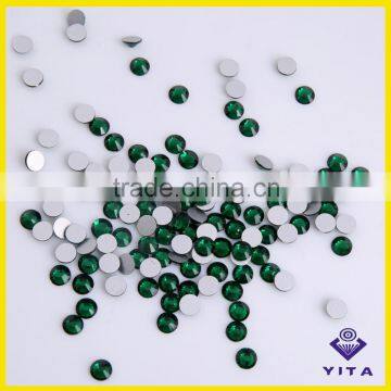 wholesale China crystal glass stone for clothing accessory