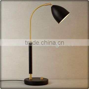 UL Listed Brass Knob Switch Iron Reading Light With Painted Black Base And Shade T30176