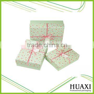 Customized Light Green Flower Paper Cardboard Gift Box