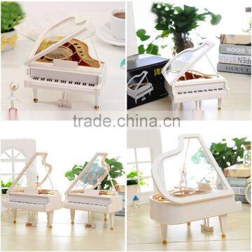 Creative Valentine's Day Gift Laputa Piano Dancing Lovely Ballerina Girls Rotating Music Box Vintage Mechanical Classical photo-6