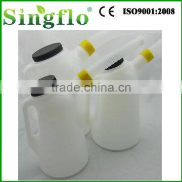 Singflo 2.3.5L plastic oil jugs