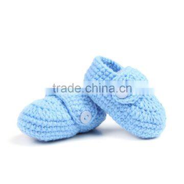 Fancy Button Style Hand Knitted Crochet Shoes Winter Indoor Infant Baby Shoes photo-6