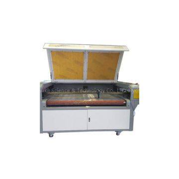 1610 Garment Auto-feeding Laser Cutting Machine