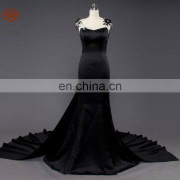 2017 New Fashion Style Mermaid Back See Though Lace Applique Black Evening Dress With Long Tail