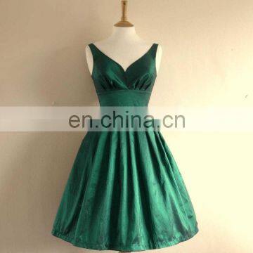 A Line V Neck Emerald Green Taffeta Short Dresses Party Dresses Homecoming Dresses K24