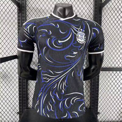 2627 Аргентинский выездной футбольный майка для игроков версии для чемпионата мира США, Канады и Мексики. Майка в том же стиле, что и у Месси с номером 10. Высокое качество, низкая цена. Короткая рукав футболка.