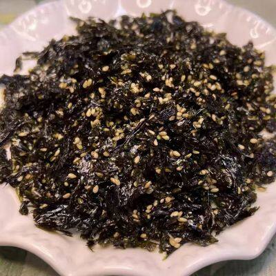 Приправленная морская водоросль Фурикаке для риса. Корейский/японский стиль. Нори с кунжутом для посыпки на рис, суши, он игири