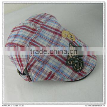 Cheap embroidery plaid casquette