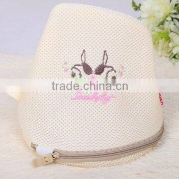 2015 Embroidery custom hemispherical Zippered bra bag