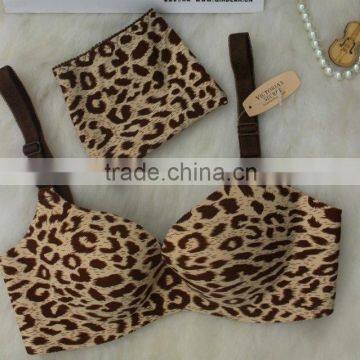 corner cut leopard bra set