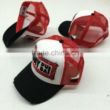 Nice short brim cotton/polyester five panel snapback closure ventilated mesh cap with applique black 3D embroidery