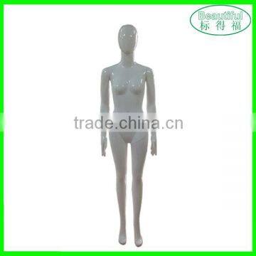 China Factory Sale Fiberglass Glossy White Female Standing Model