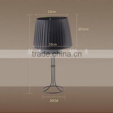 Modern Living Room Desk Lamp Metal Body With Fabric Lampshade Bedroom Table Lamp