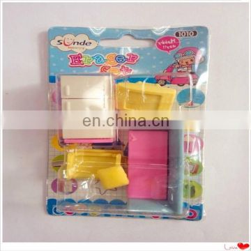 3D house shaped puzzle eraser