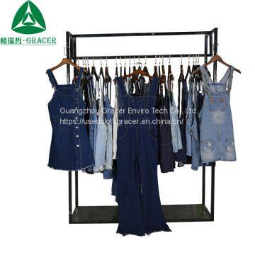 Container of Used Clothes Women Used Clothes Bale in Sharjah Mixes Clothes photo-4