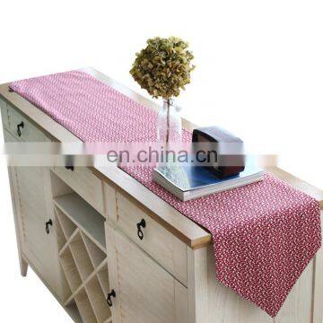 French pastoral style floral pattern home decorative  red table runner with tassel